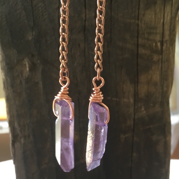 ✨Lavender Aura Quartz Earrings 🔮 - Picture 4 of 4
